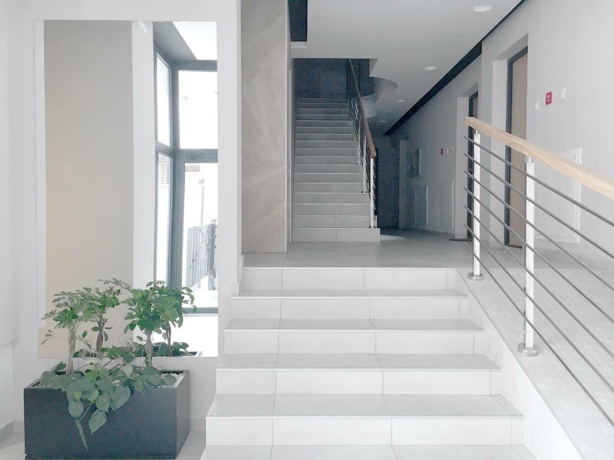New Central Light Apartment With Private Parking Нови-Сад Экстерьер фото